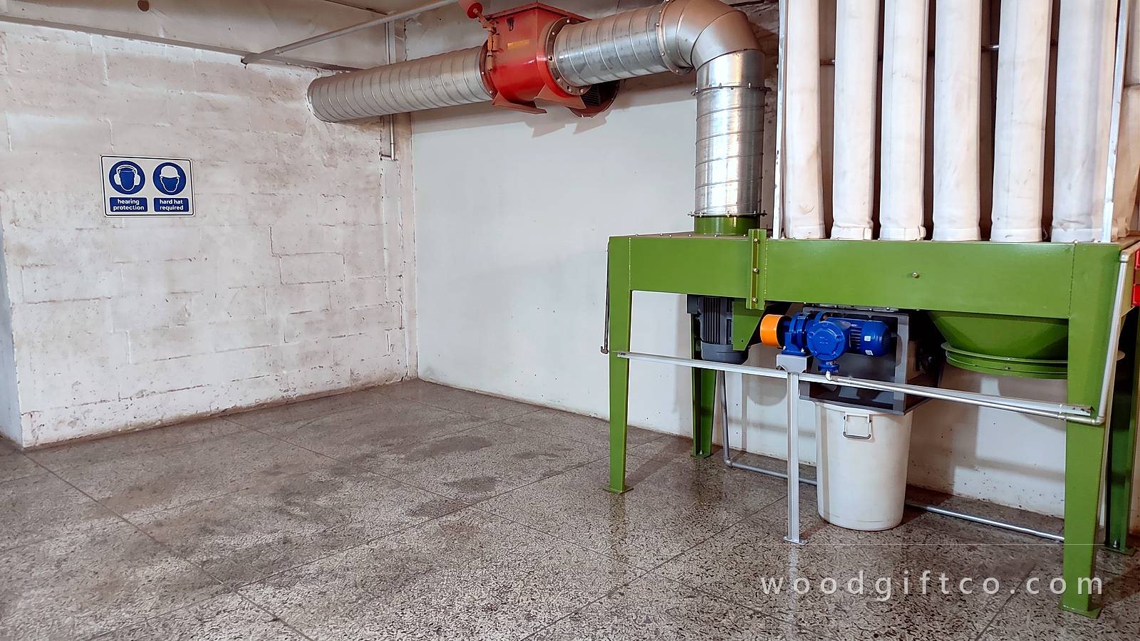 Central dust extraction plant with filter bags