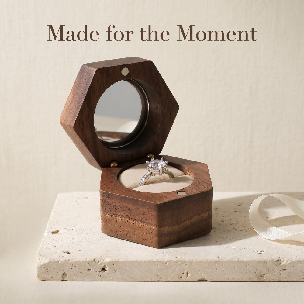 RB514 Hexagon Ring Box, Round Window Lid