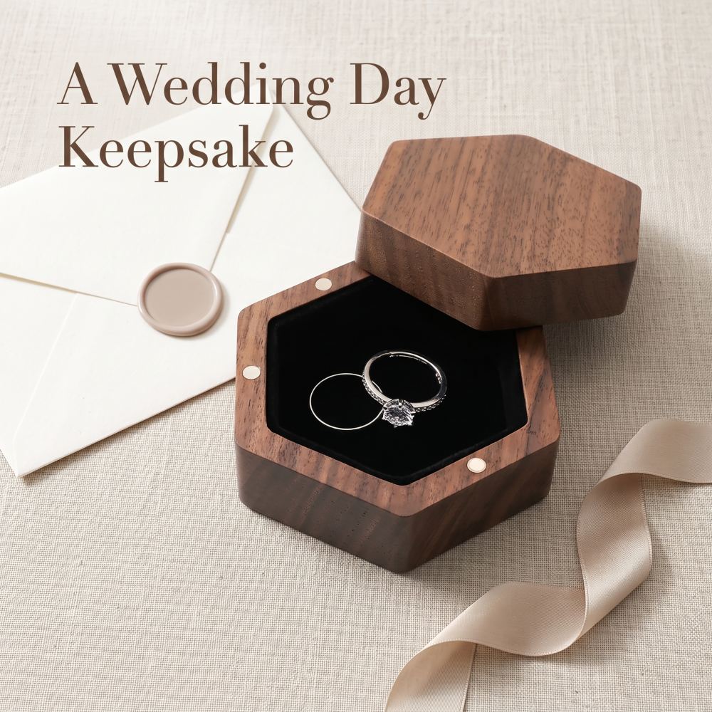 RB527 RB527  Hexagon Ring Box, Lift-Off Lid — view 6