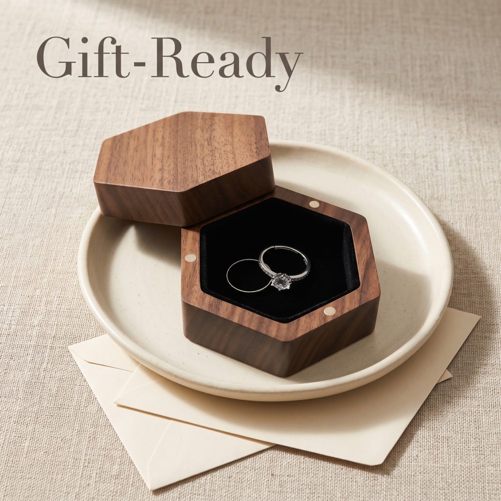 RB527 RB527  Hexagon Ring Box, Lift-Off Lid — view 7