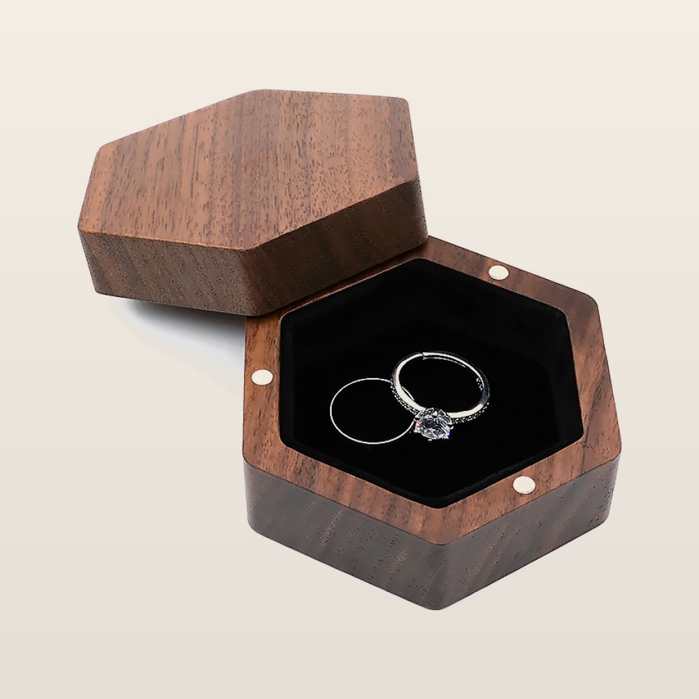 RB527  Hexagon Ring Box, Lift-Off Lid