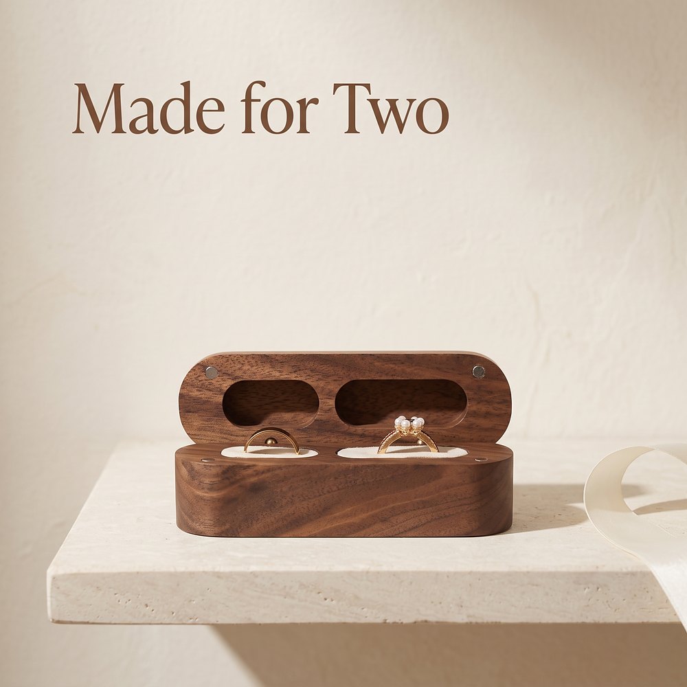 RB548 RB548  Twin-Slot Oval Ring Box, Walnut — colour C2