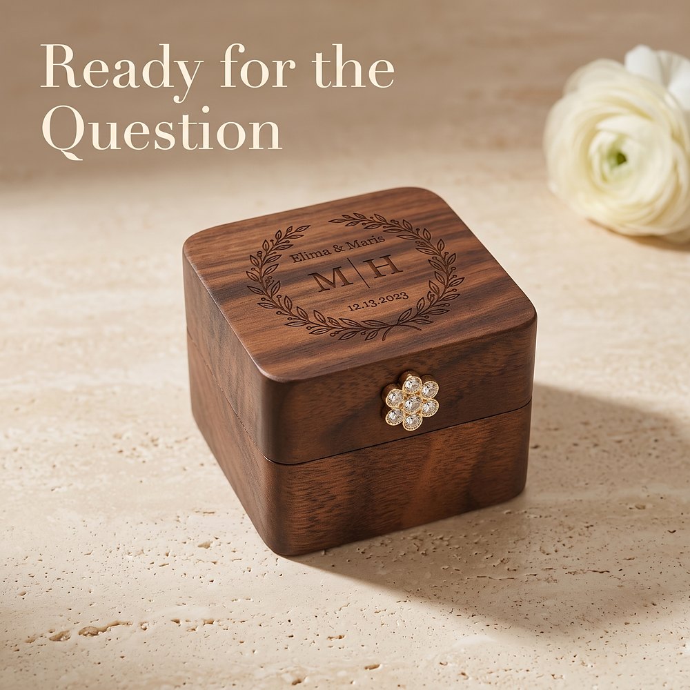 RB563 RB563  Square Ring Box, Engraved Floral Lid — view 2